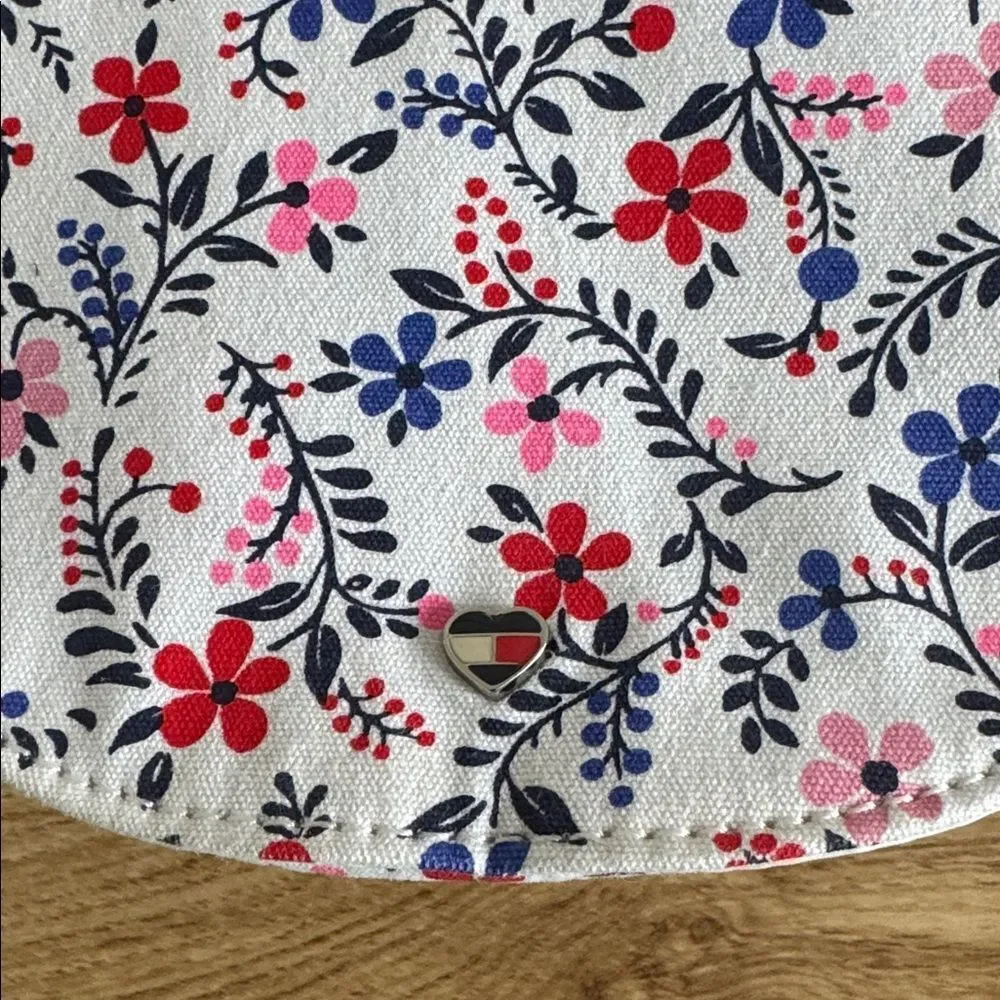 Tommy Hilfiger kid’s Adorable Cotton Floral Crossbody Bag with Red Strap NWOT